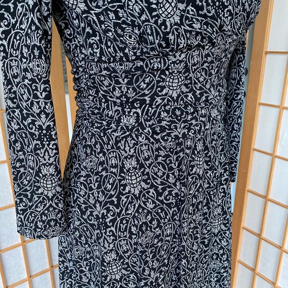 Maggy London Black Print Dress SZ 10 - Picture 10 of 13
